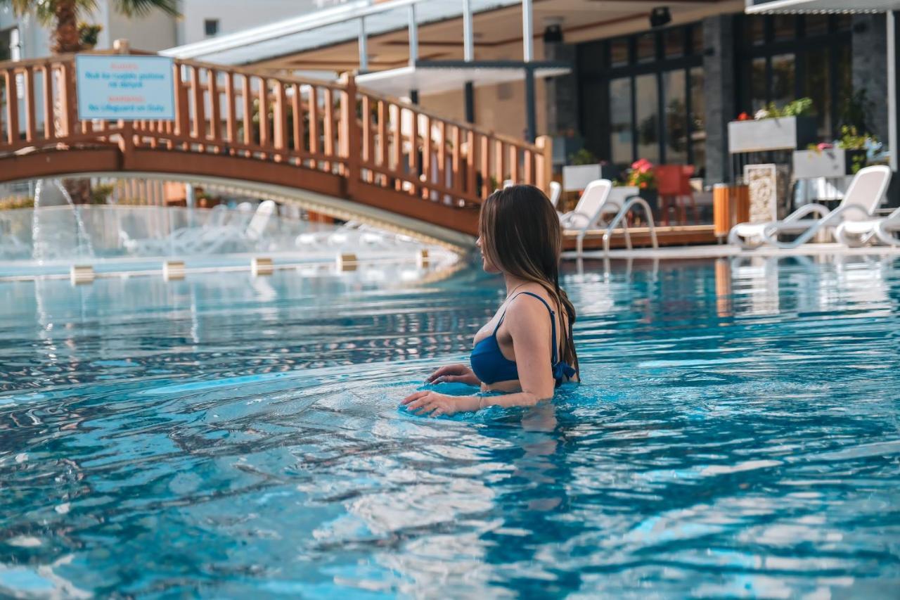 Hotel Tirana *